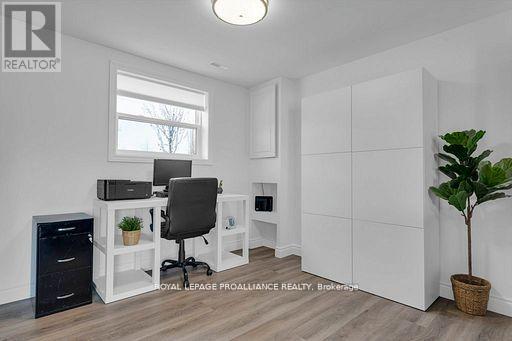 1640 Carman Road, Quinte West, Ontario  K8V 5P4 - Photo 11 - X12540538