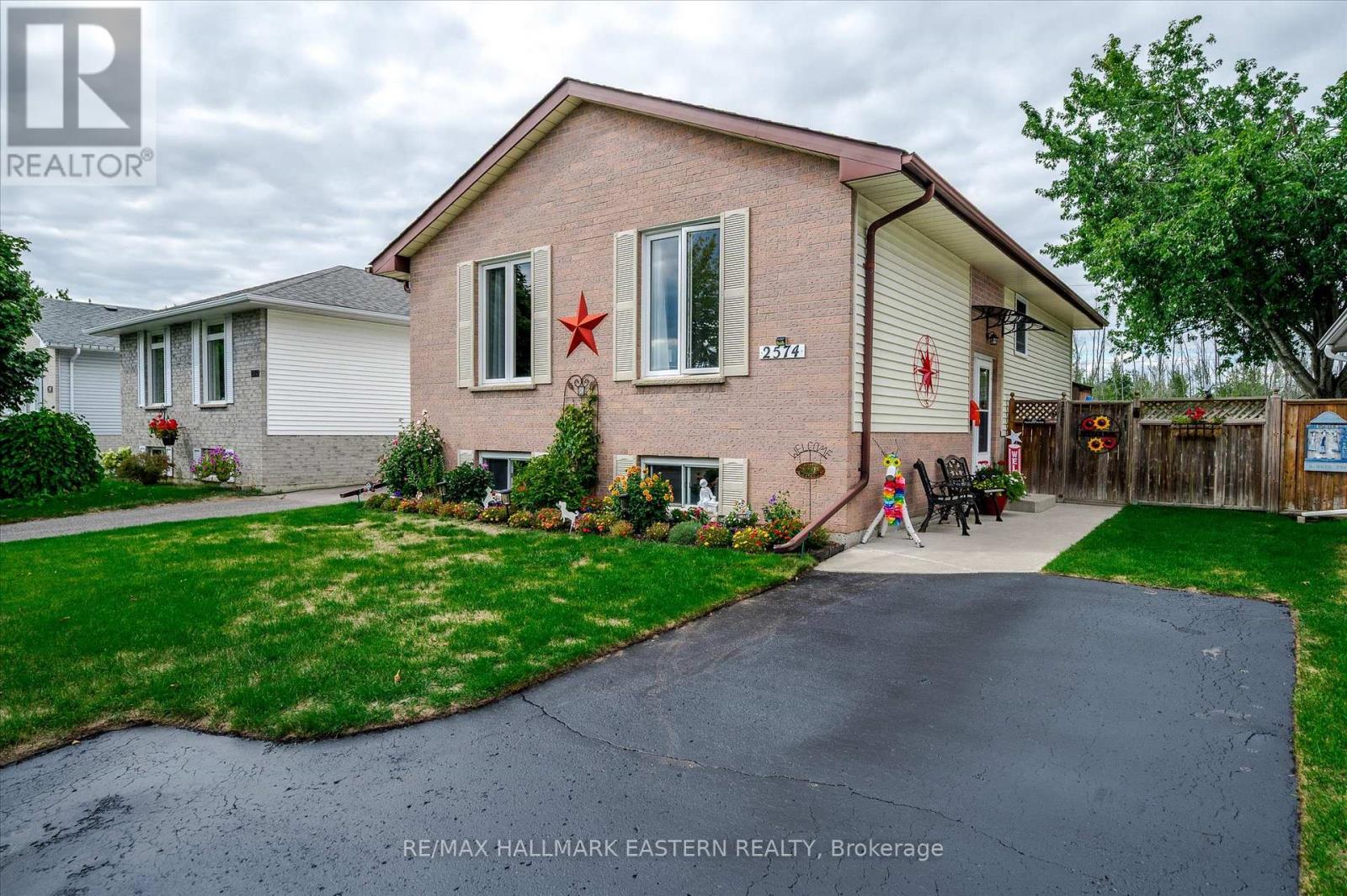 2574 Foxmeadow Road, Peterborough, Ontario K9L 1X2 - Photo 1 - X12540548