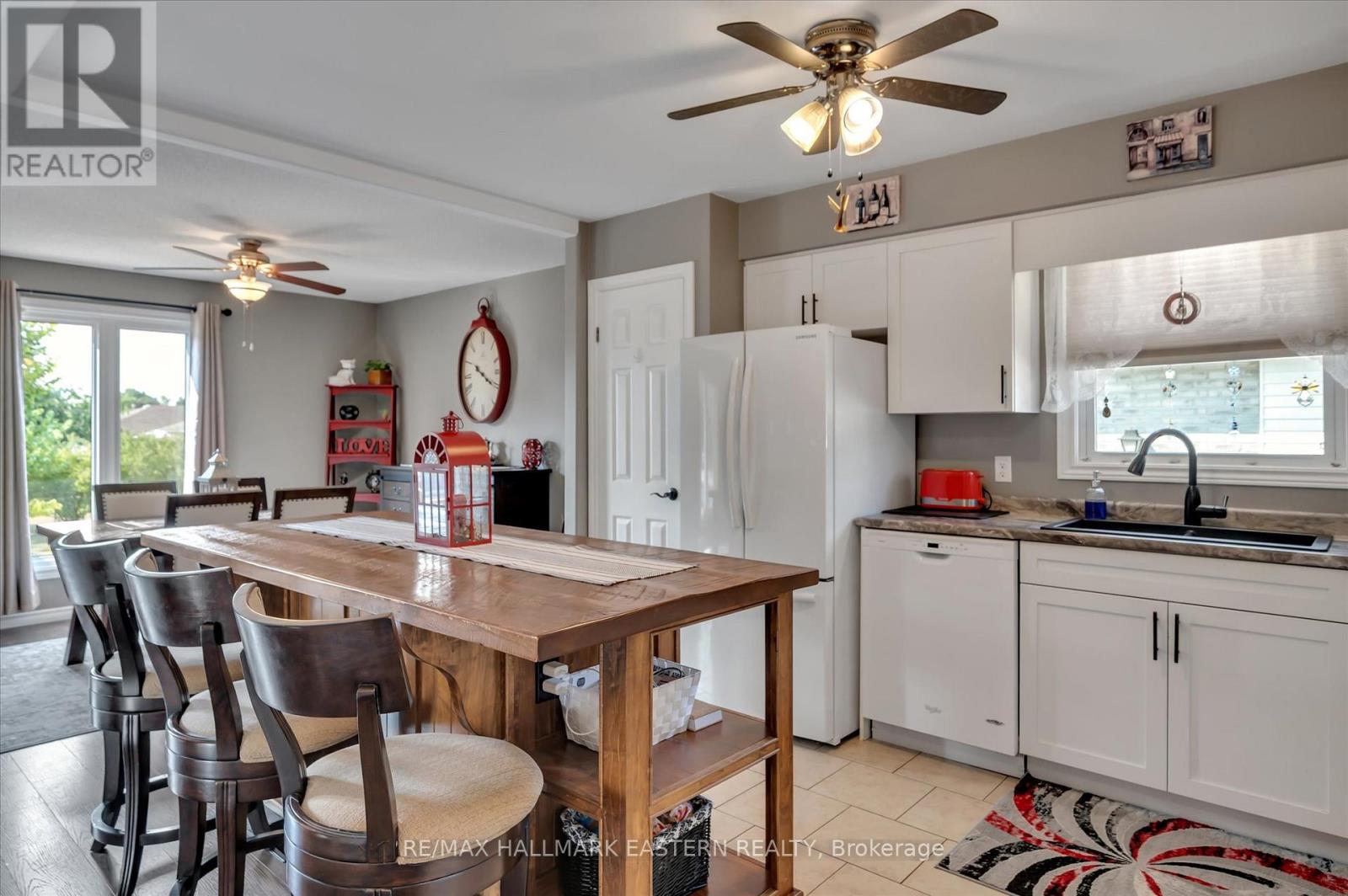 2574 Foxmeadow Road, Peterborough, Ontario K9L 1X2 - Photo 11 - X12540548