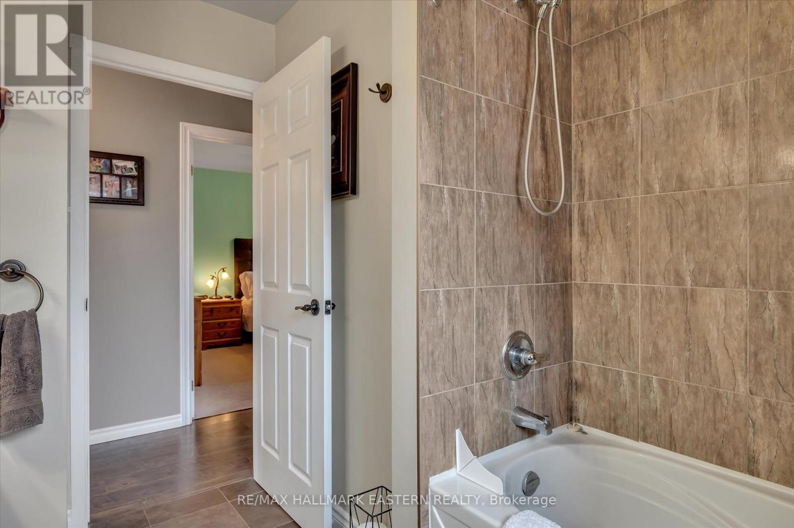 2574 Foxmeadow Road, Peterborough, Ontario K9L 1X2 - Photo 20 - X12540548