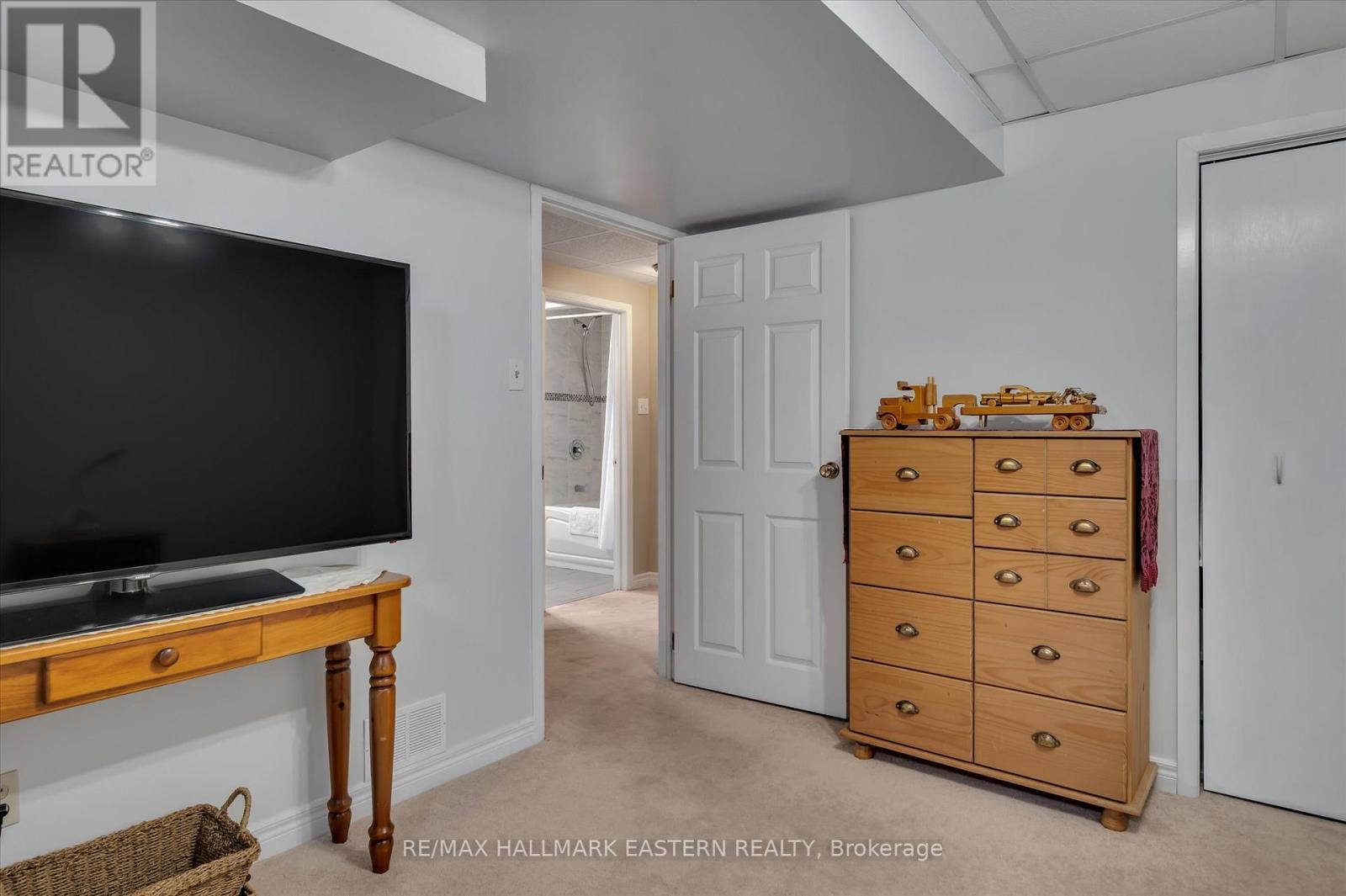 2574 Foxmeadow Road, Peterborough, Ontario K9L 1X2 - Photo 34 - X12540548