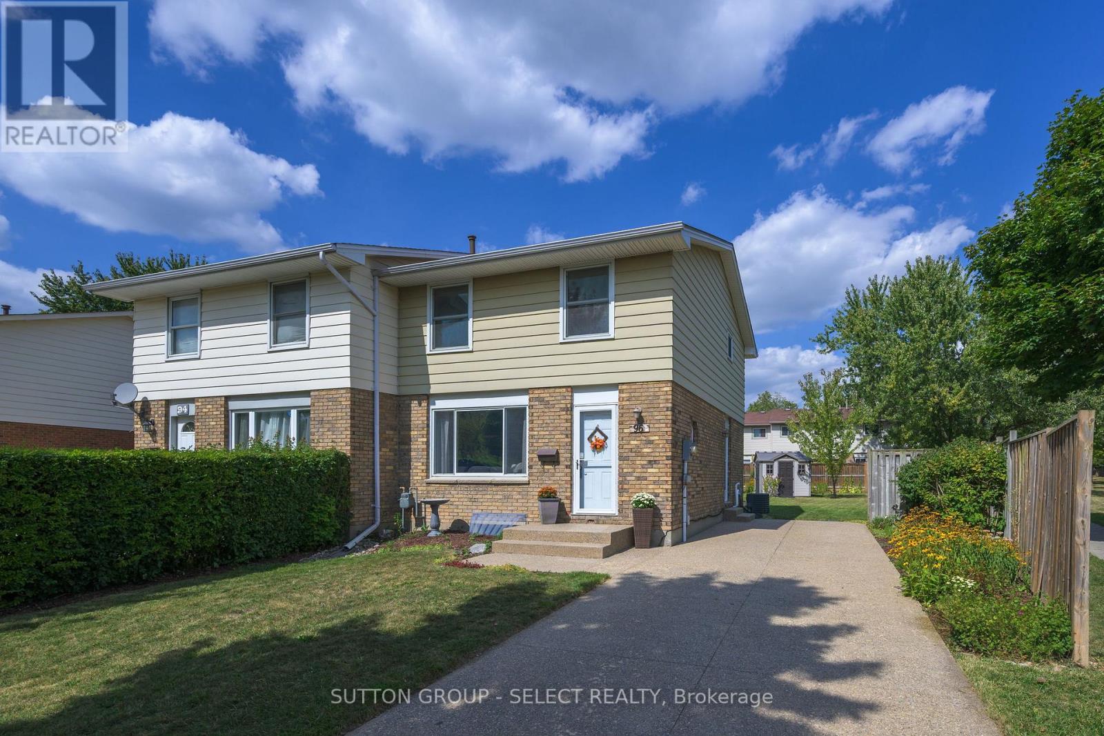 96 Elvira Crescent, London South, Ontario  N6E 2P5 - Photo 3 - X12540236