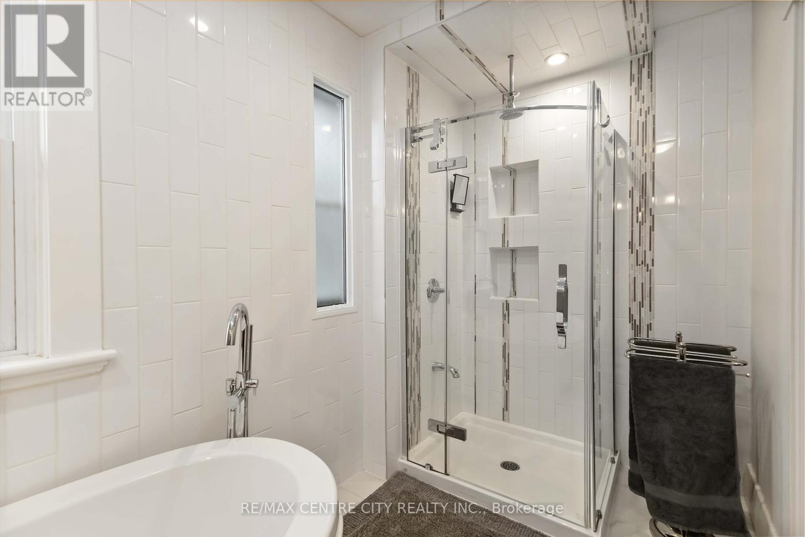 74 Doulton Street, London East, Ontario  N5W 2P7 - Photo 26 - X12540276