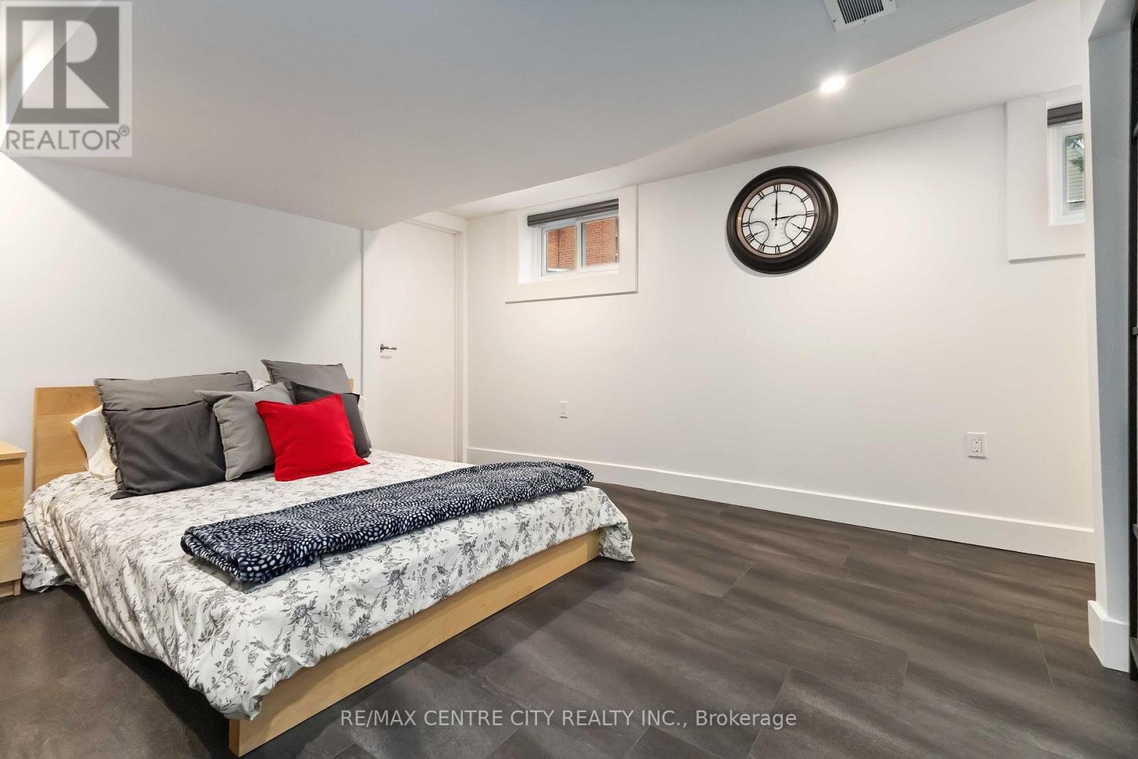 74 Doulton Street, London East, Ontario  N5W 2P7 - Photo 36 - X12540276