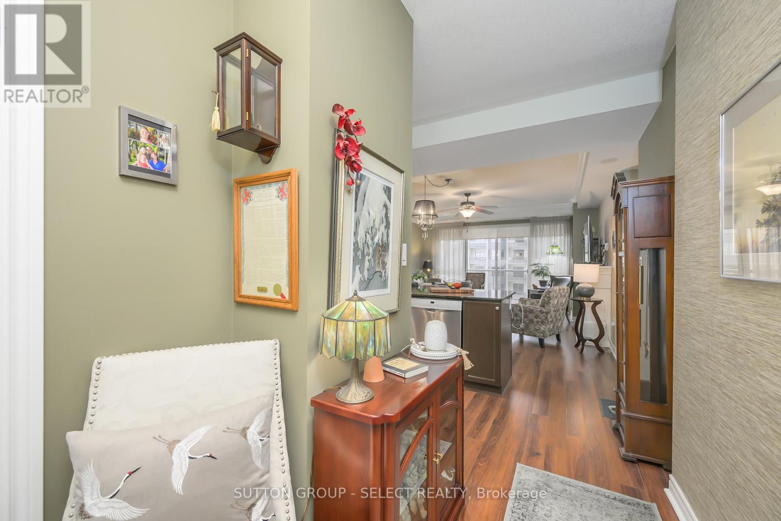 812 - 1030 Coronation Drive, London North, Ontario  N6G 0G5 - Photo 3 - X12540304