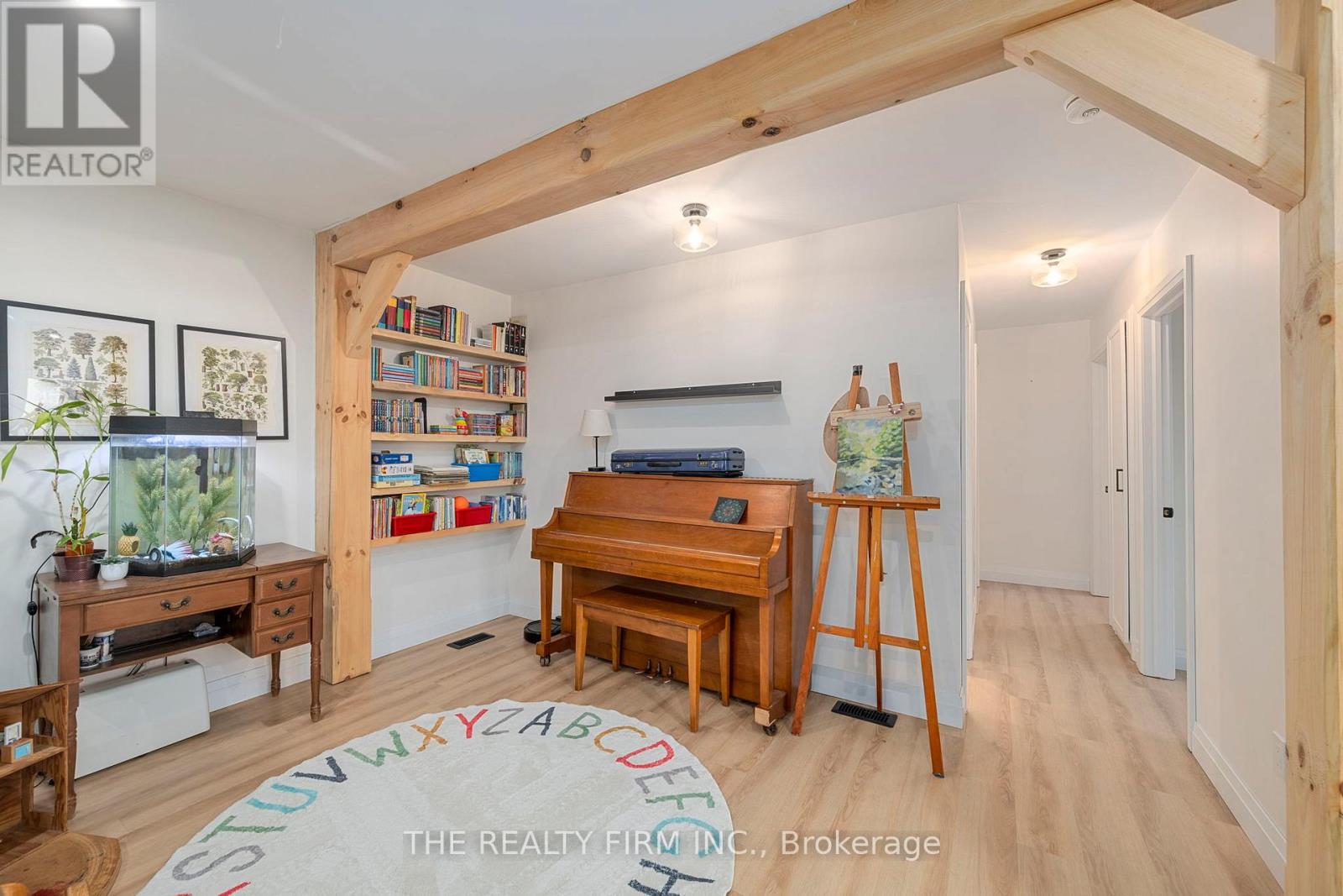 179 Valleyview Drive, Middlesex Centre, Ontario N0L 1R0 - Photo 19 - X12540366