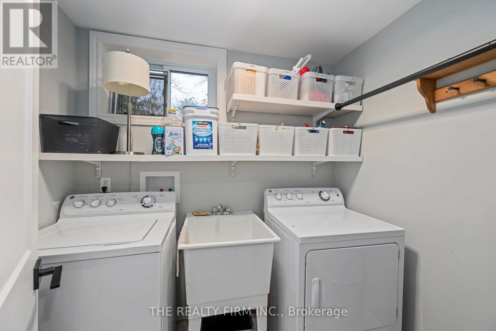 179 Valleyview Drive, Middlesex Centre, Ontario N0L 1R0 - Photo 8 - X12540366