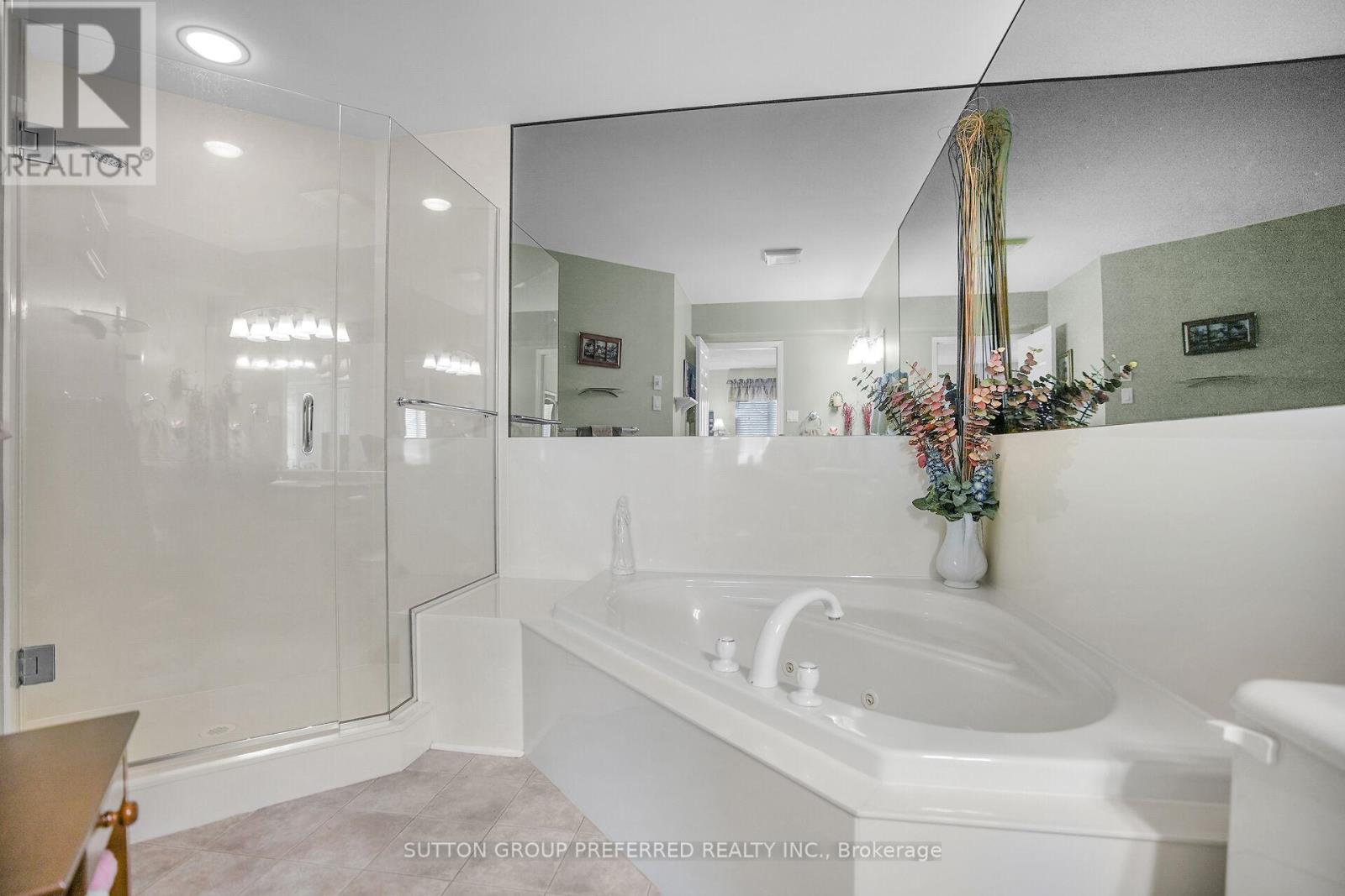 55 - 99 Edgevalley Road, London East, Ontario  N5Y 5N1 - Photo 21 - X12540372