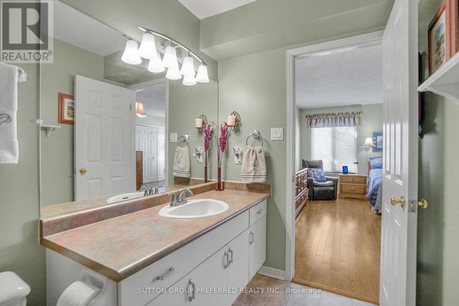 55 - 99 Edgevalley Road, London East, Ontario  N5Y 5N1 - Photo 22 - X12540372