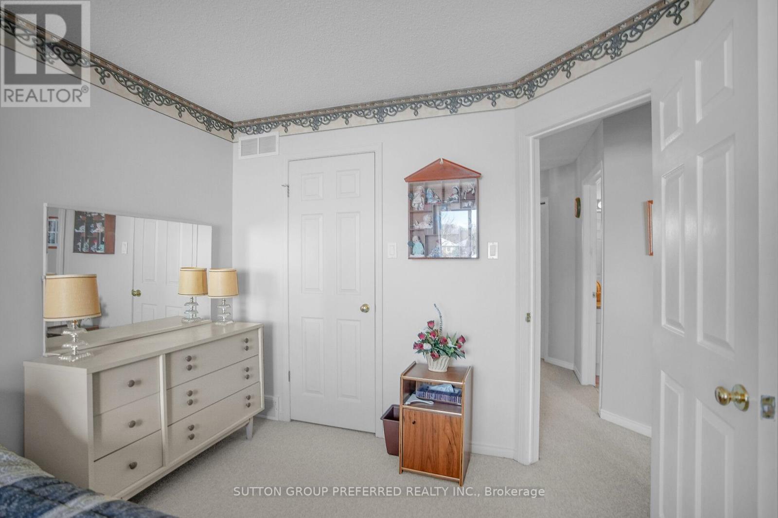 55 - 99 Edgevalley Road, London East, Ontario  N5Y 5N1 - Photo 27 - X12540372