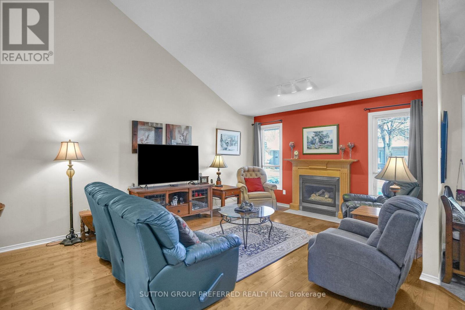 55 - 99 Edgevalley Road, London East, Ontario  N5Y 5N1 - Photo 5 - X12540372