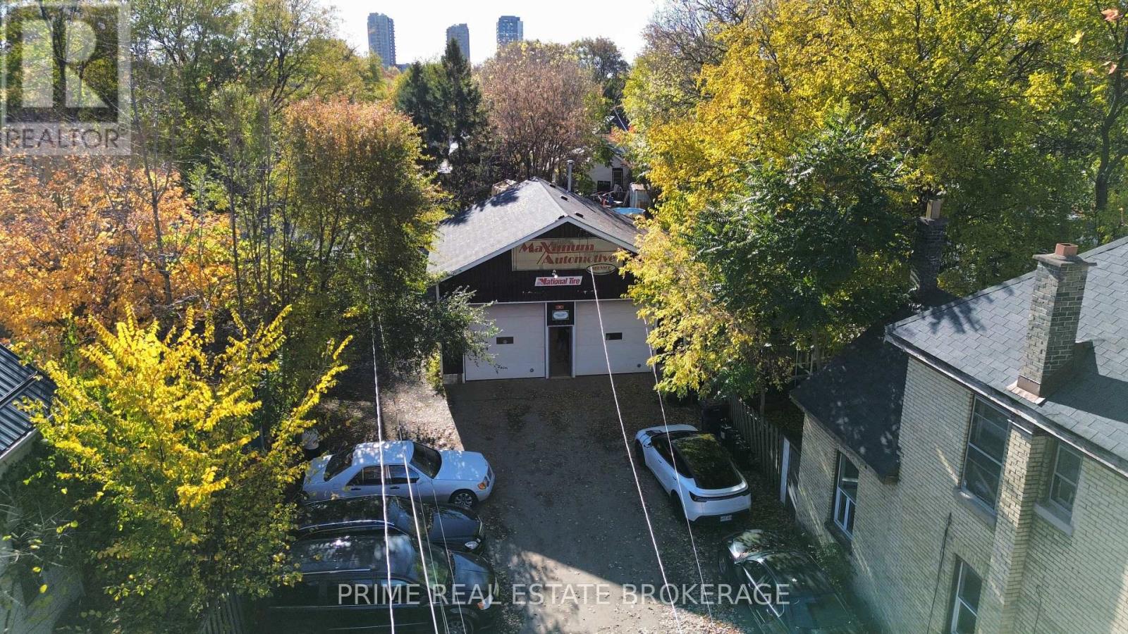 703 Central Avenue, London East, Ontario  N5W 3P9 - Photo 2 - X12540428