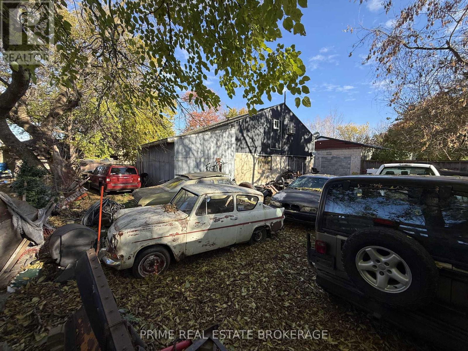 703 Central Avenue, London East, Ontario  N5W 3P9 - Photo 7 - X12540428