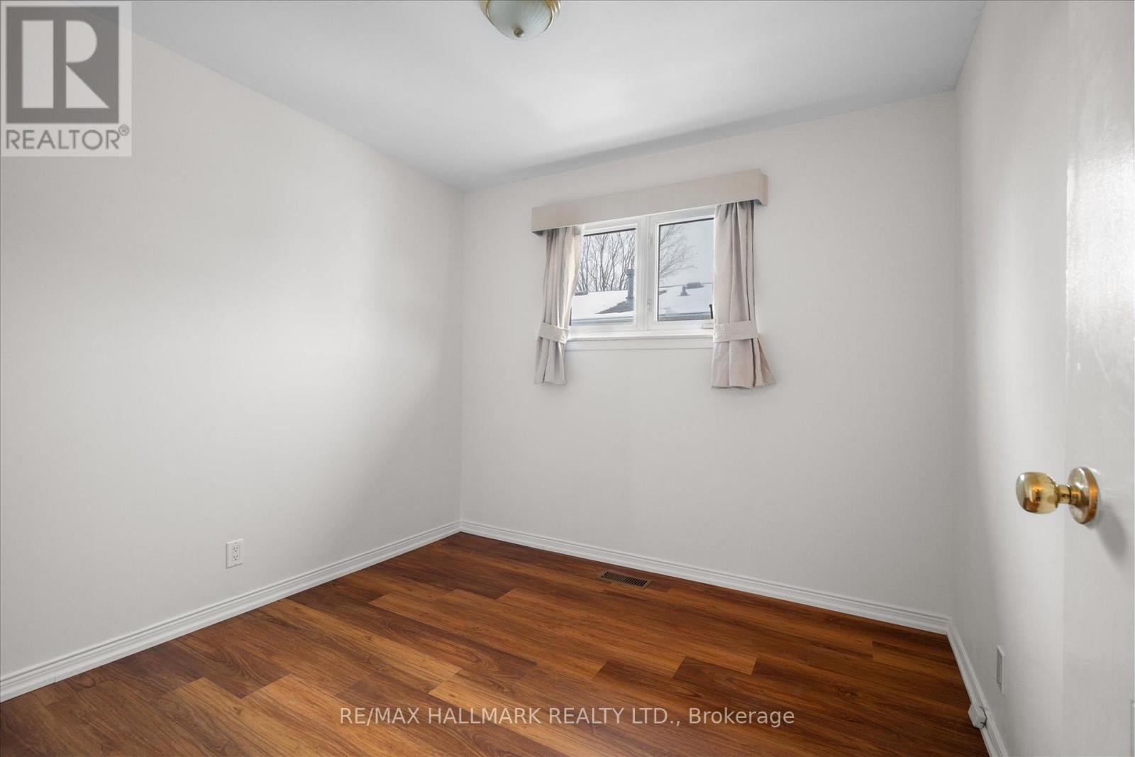 727 Kingfisher Drive, Pickering, Ontario  L1W 1X4 - Photo 22 - E12540116