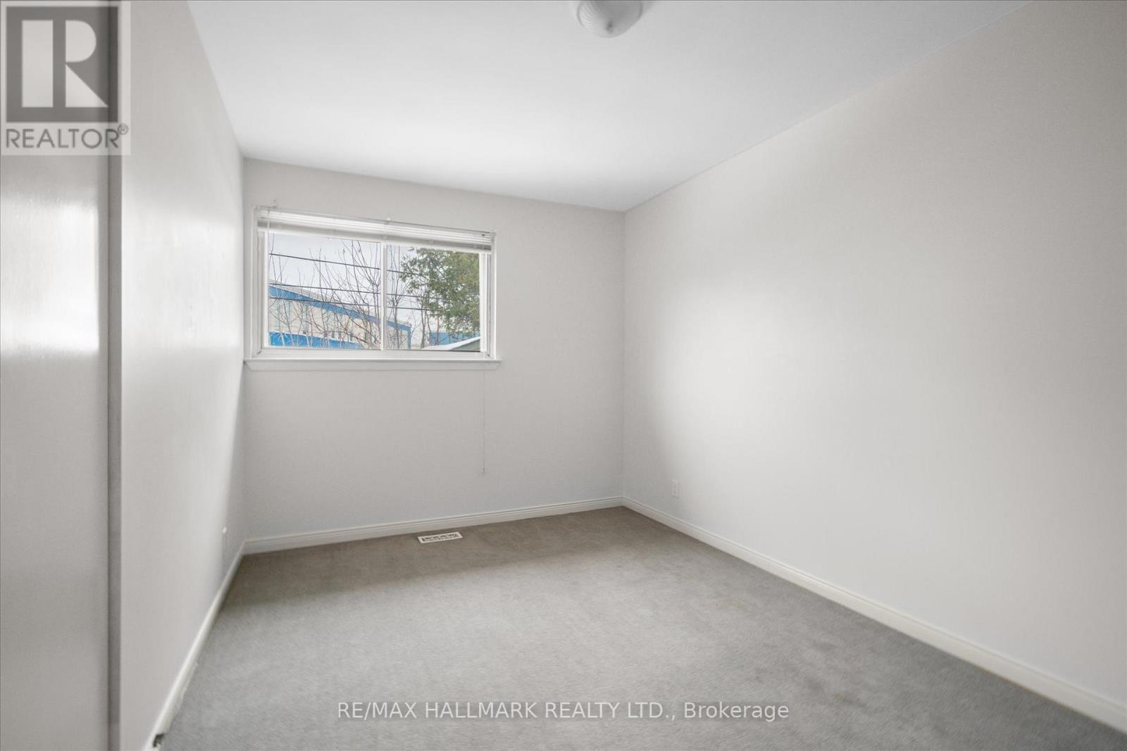 727 Kingfisher Drive, Pickering, Ontario  L1W 1X4 - Photo 23 - E12540116