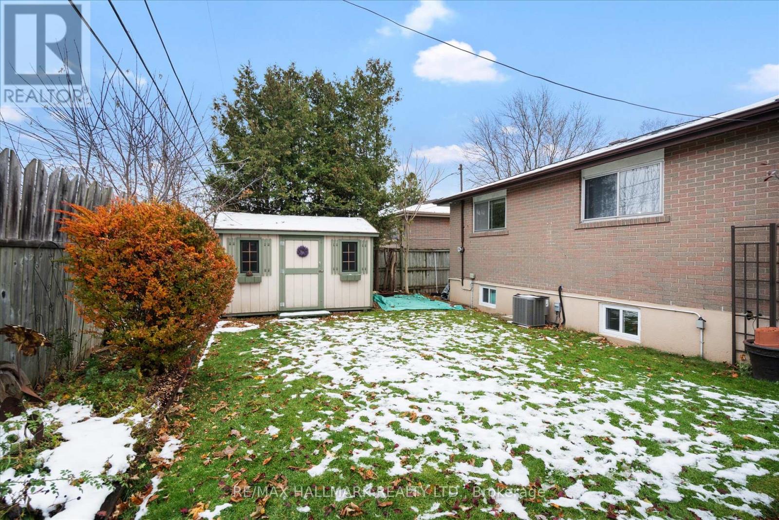 727 Kingfisher Drive, Pickering, Ontario  L1W 1X4 - Photo 35 - E12540116