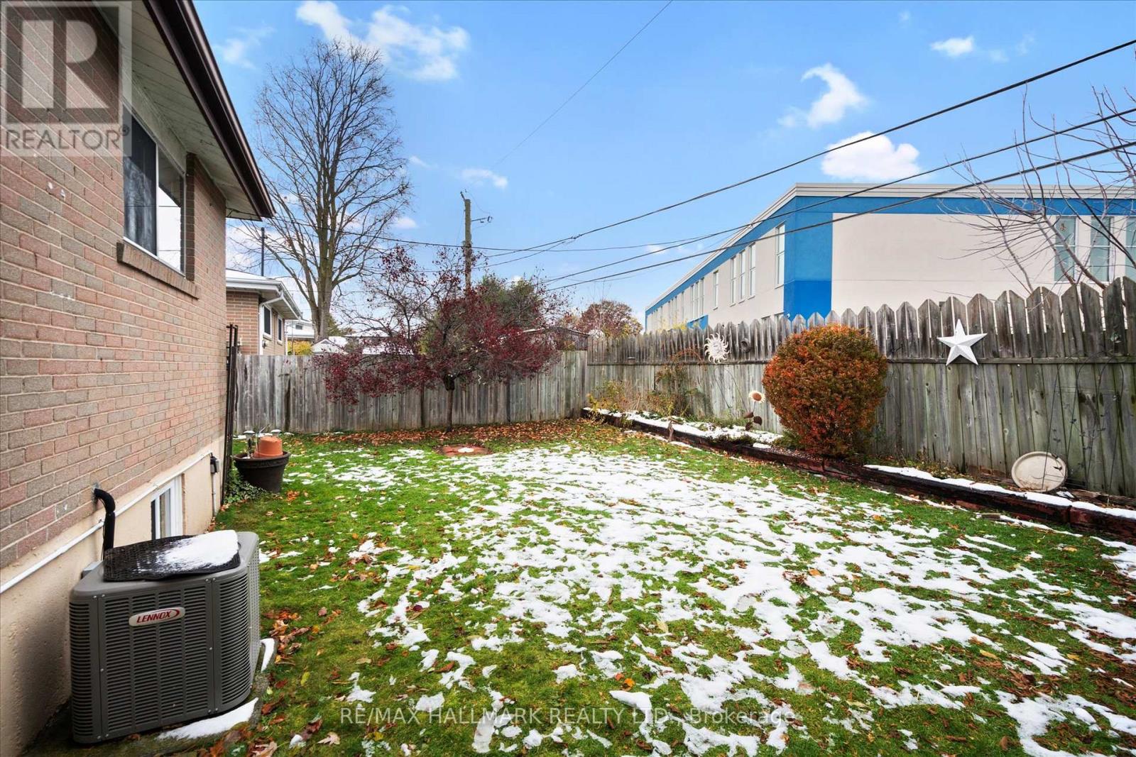 727 Kingfisher Drive, Pickering, Ontario  L1W 1X4 - Photo 37 - E12540116