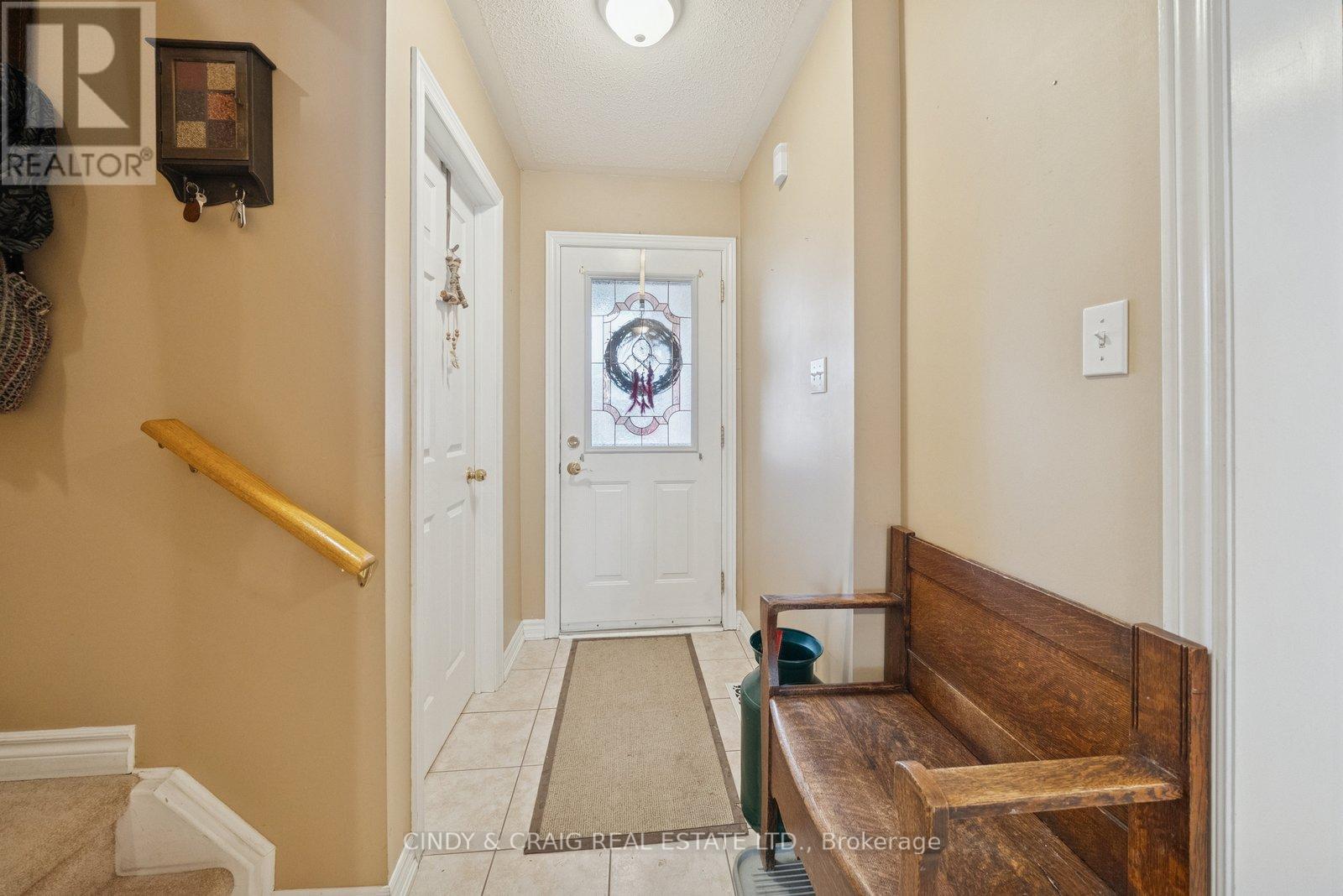 134 Richfield Square, Clarington, Ontario  L1E 3G3 - Photo 3 - E12540200