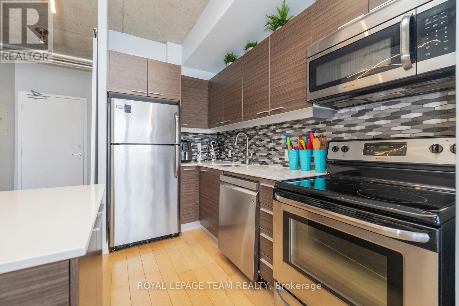 514 - 354 Gladstone Avenue, Ottawa, Ontario  K2P 0R4 - Photo 10 - X12540252