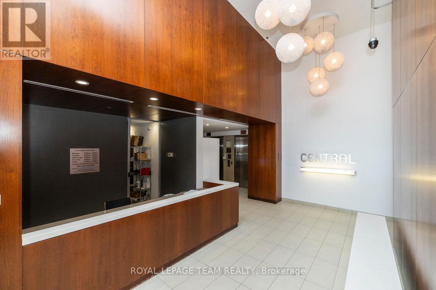 514 - 354 Gladstone Avenue, Ottawa, Ontario  K2P 0R4 - Photo 2 - X12540252