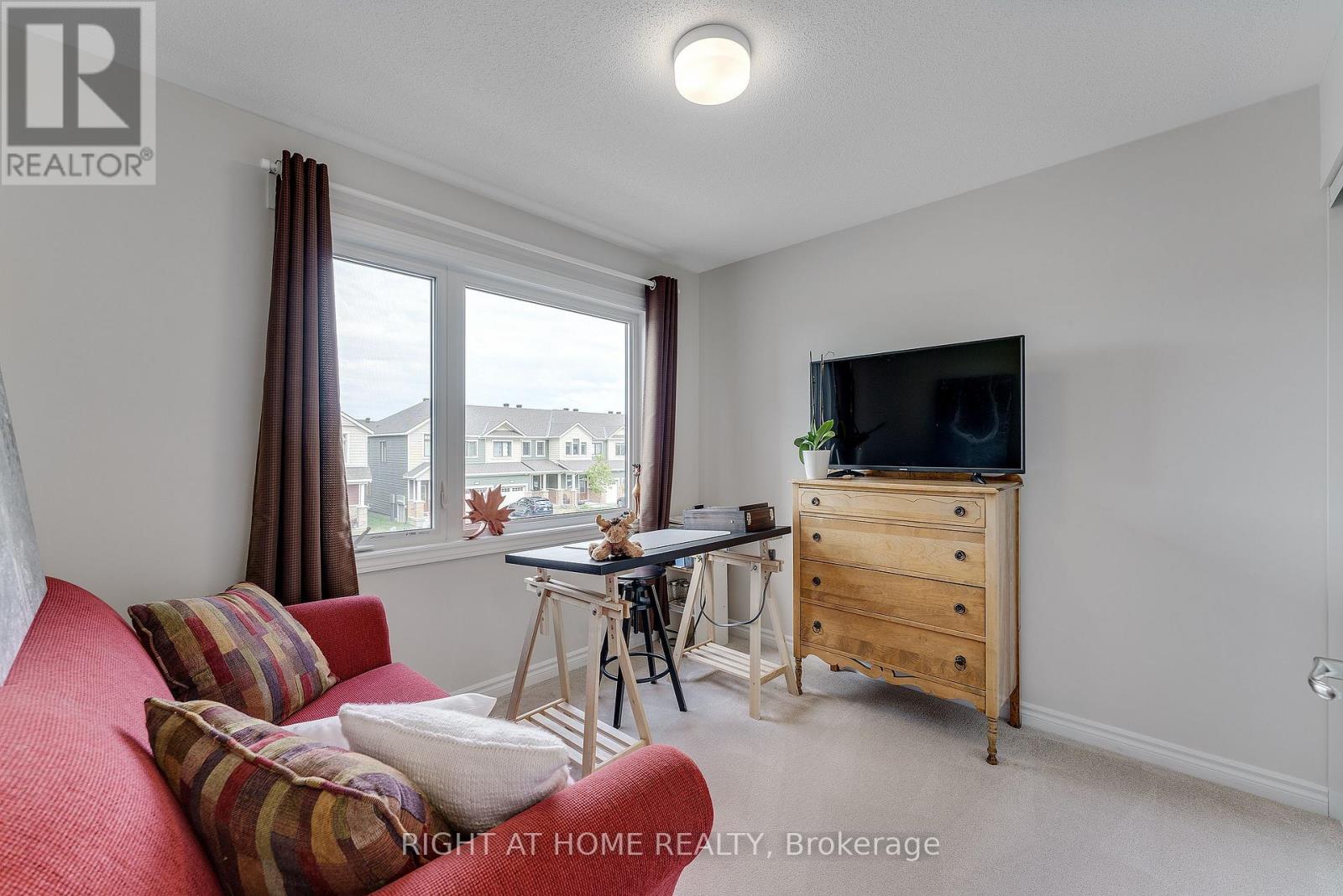 715 Derreen Avenue, Ottawa, Ontario K2S 2Y9 - Photo 24 - X12540310