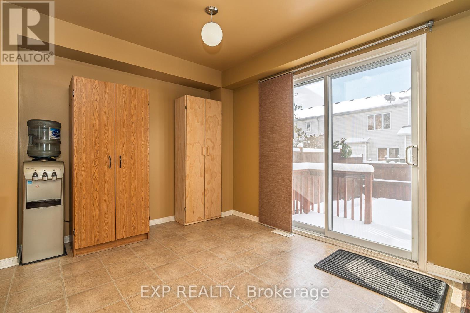 132 Grovemont Drive, Ottawa, Ontario  K2G 6Z9 - Photo 14 - X12540324