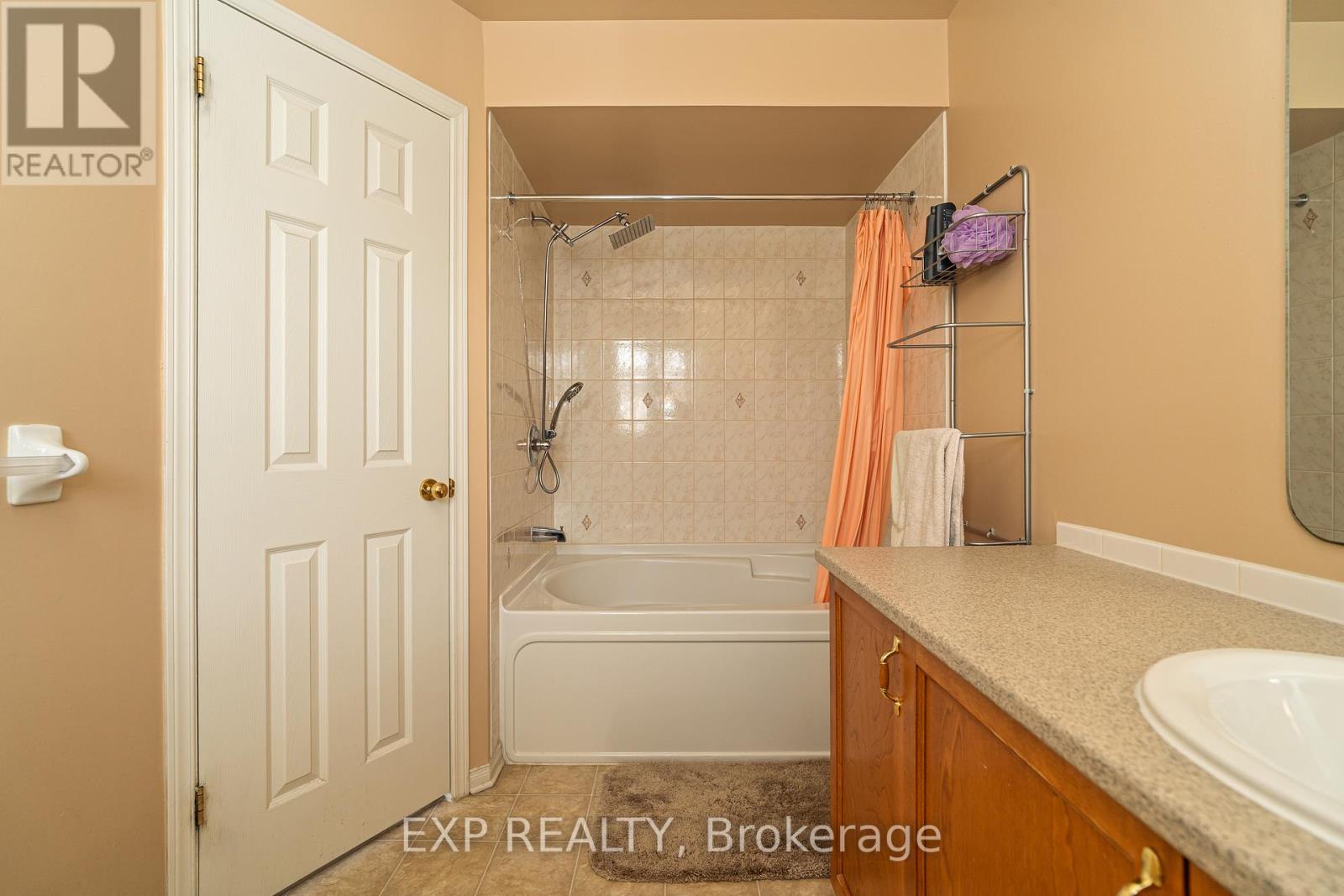 132 Grovemont Drive, Ottawa, Ontario  K2G 6Z9 - Photo 20 - X12540324