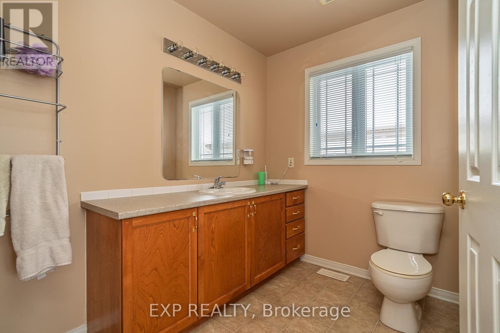 132 Grovemont Drive, Ottawa, Ontario  K2G 6Z9 - Photo 21 - X12540324