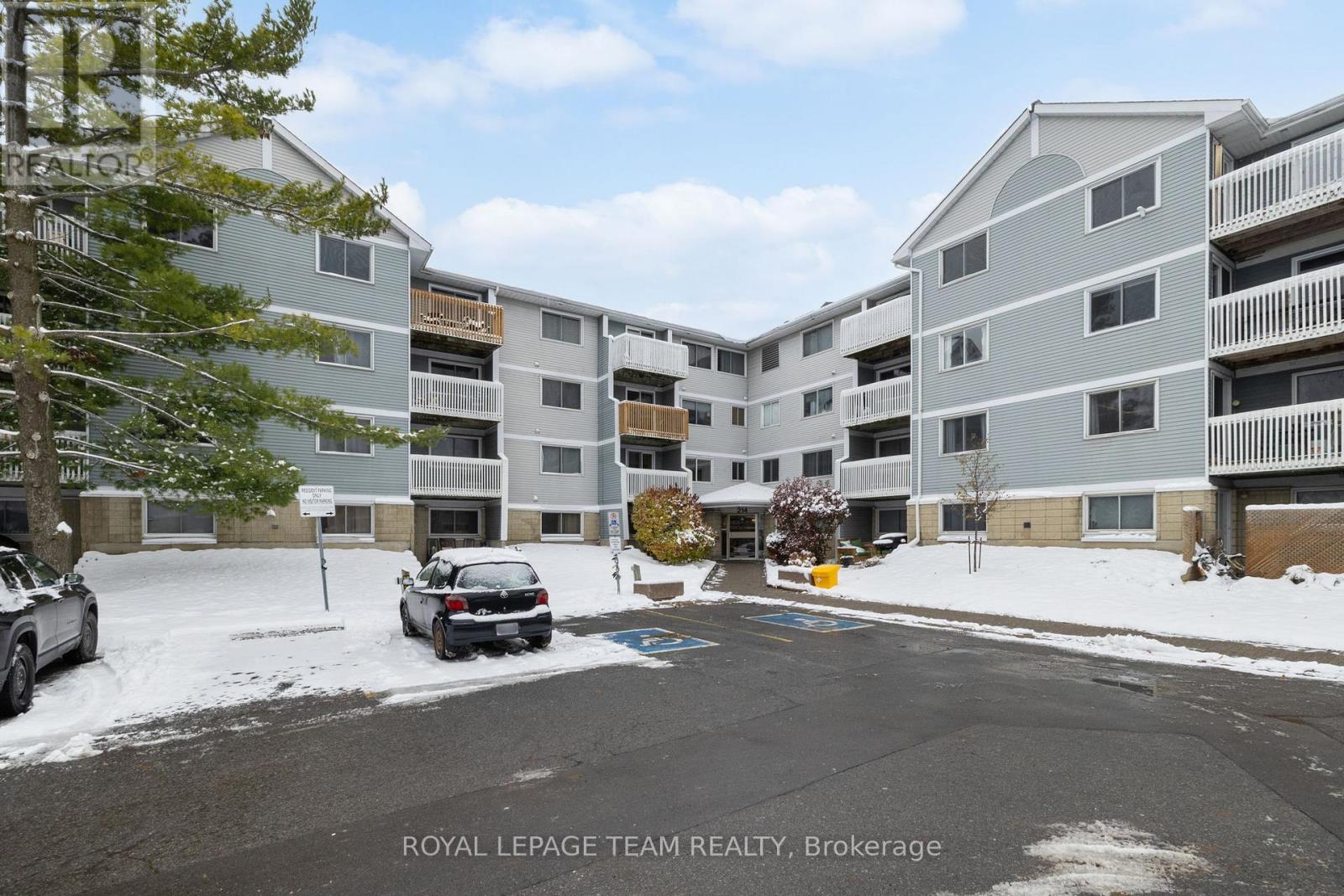 314 - 214 Viewmount Drive, Ottawa, Ontario K2E 7X3 - Photo 1 - X12540368