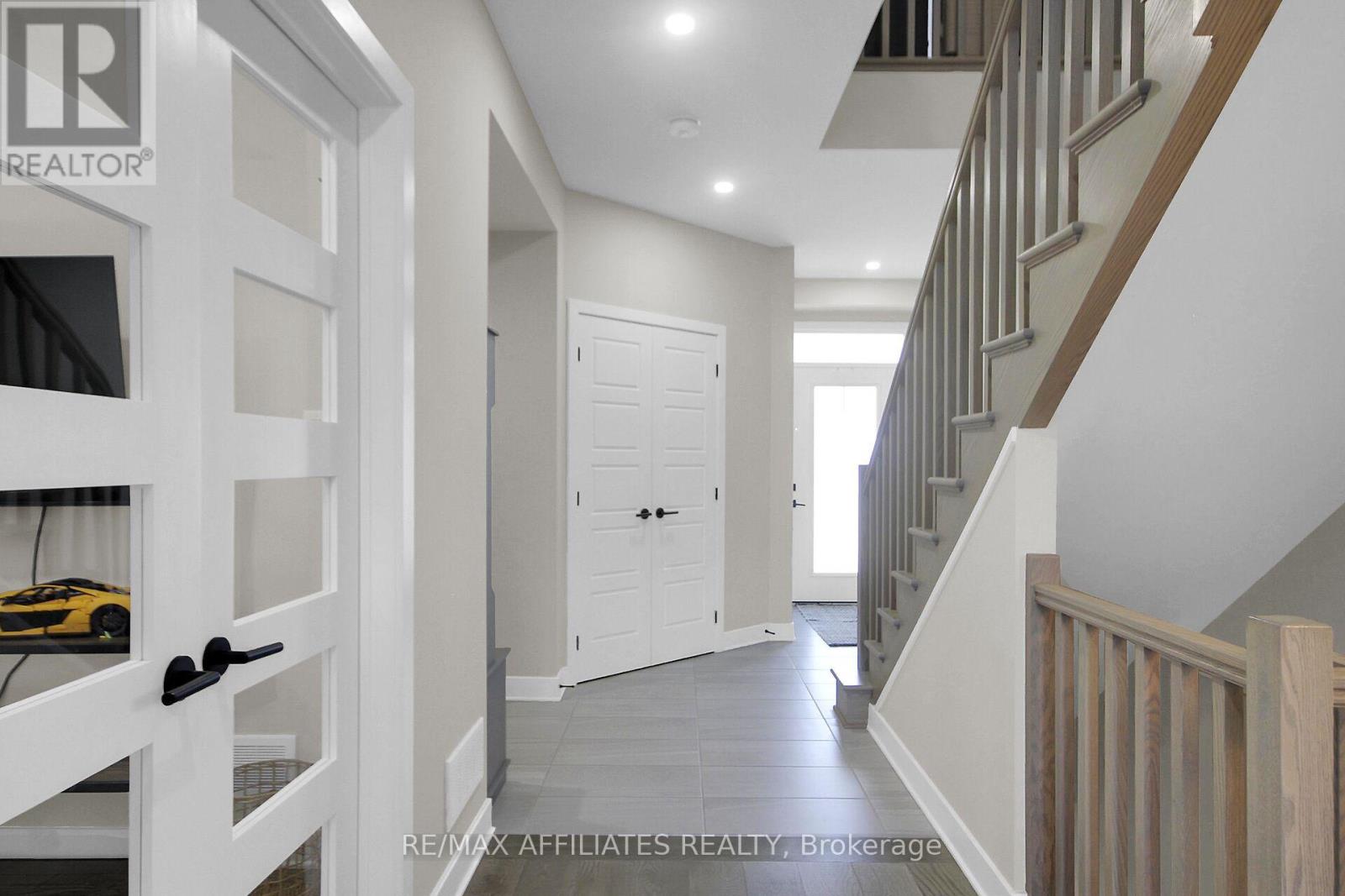 357 Shoveler Grove, Ottawa, Ontario  K4M 1B2 - Photo 4 - X12540404