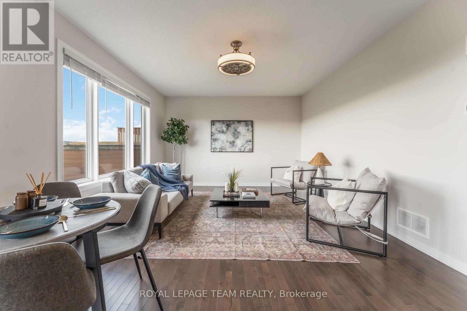 3040 Travertine Way, Ottawa, Ontario  K2J 6W9 - Photo 10 - X12540436