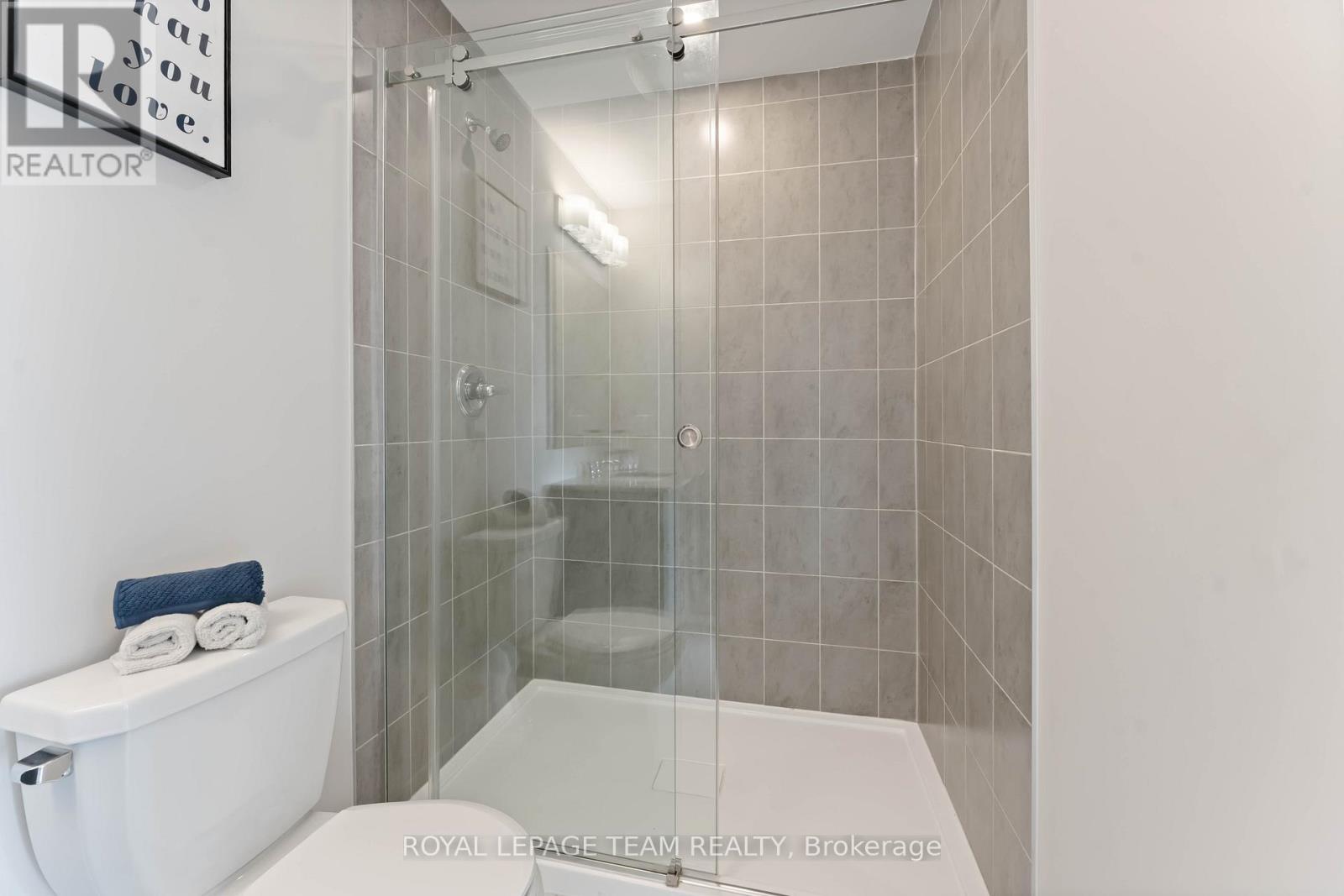 3040 Travertine Way, Ottawa, Ontario  K2J 6W9 - Photo 26 - X12540436