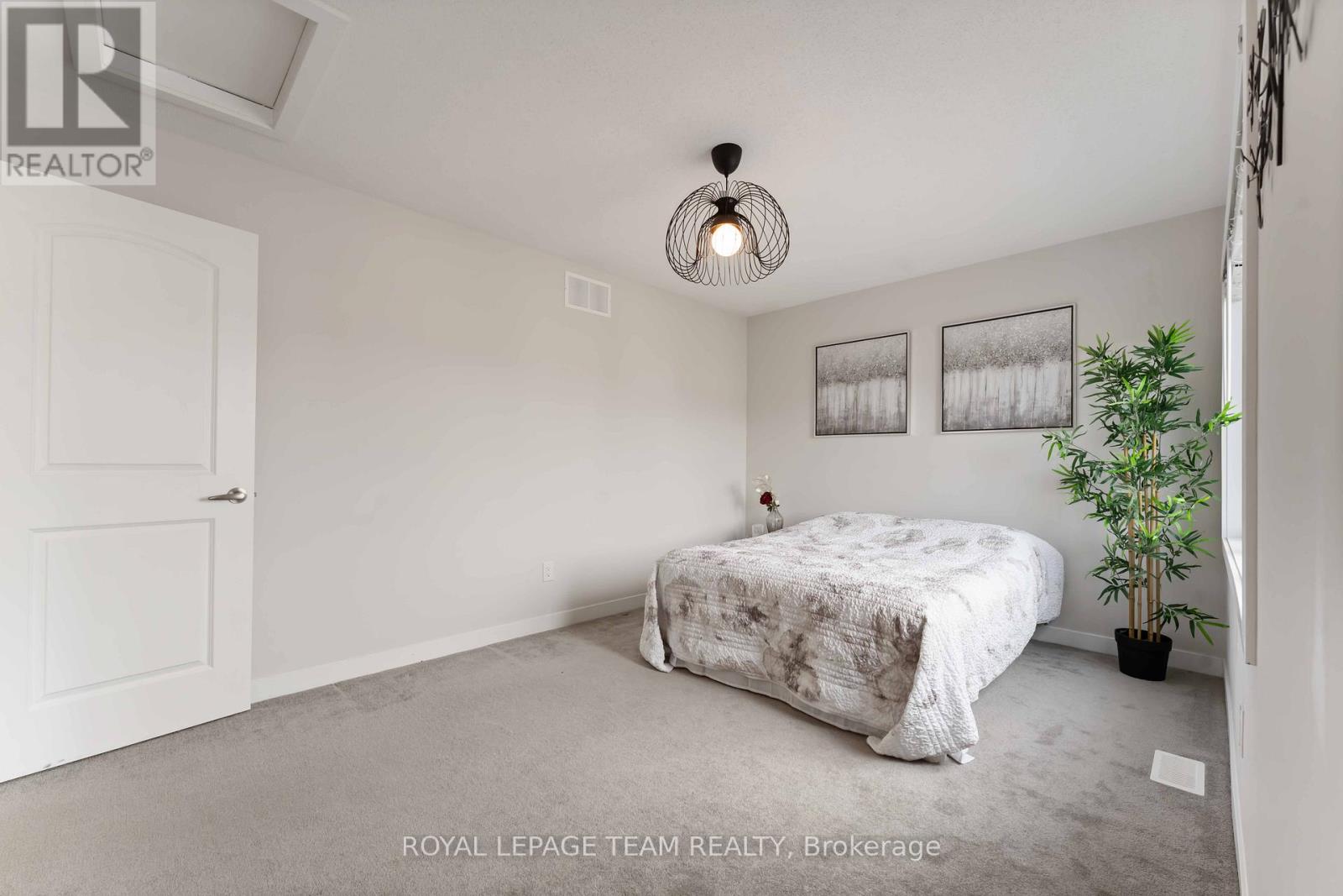 3040 Travertine Way, Ottawa, Ontario  K2J 6W9 - Photo 32 - X12540436