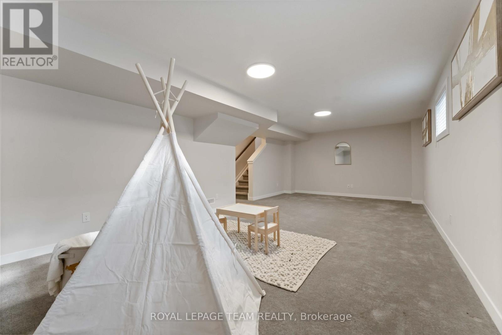 3040 Travertine Way, Ottawa, Ontario  K2J 6W9 - Photo 42 - X12540436