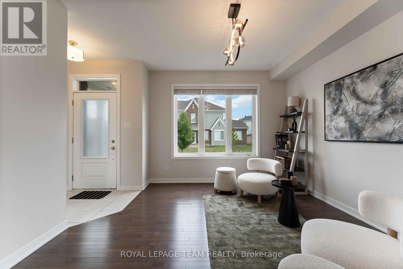 3040 Travertine Way, Ottawa, Ontario  K2J 6W9 - Photo 6 - X12540436