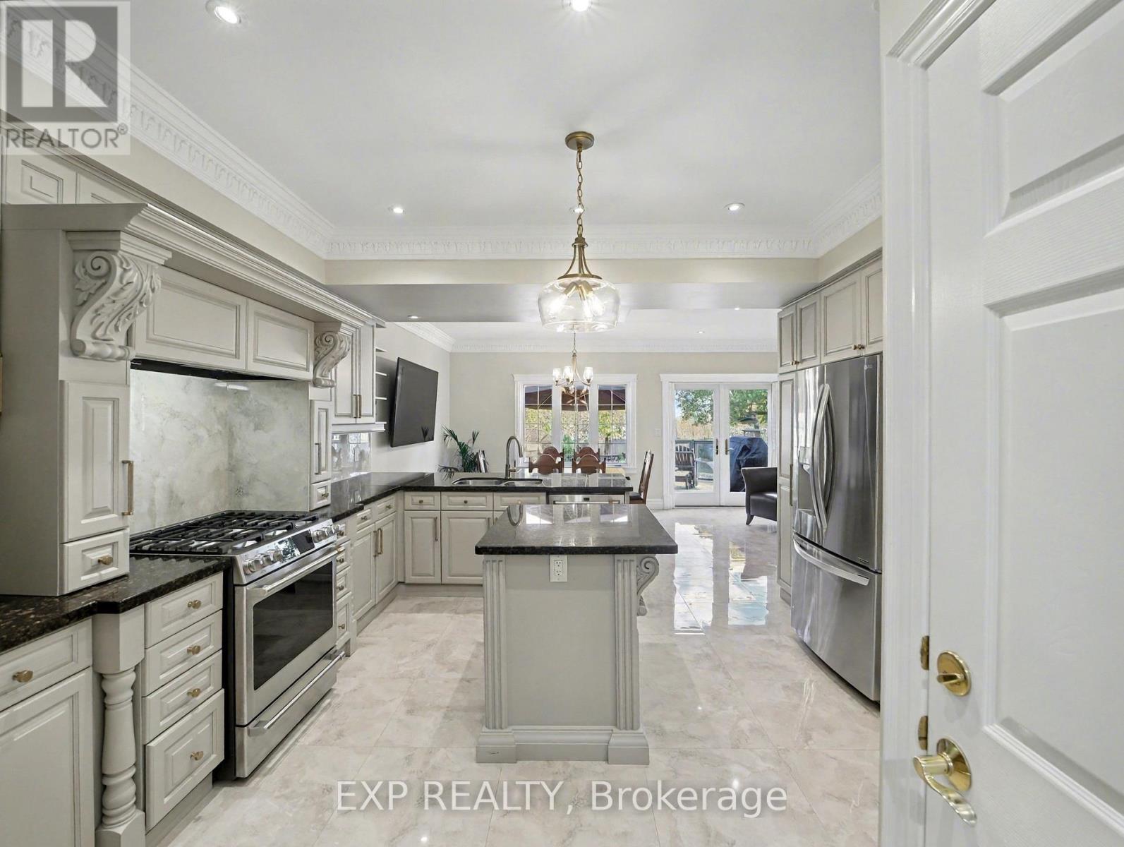 685 Beach Boulevard, Hamilton, Ontario  L8H 6Y5 - Photo 11 - X12540210