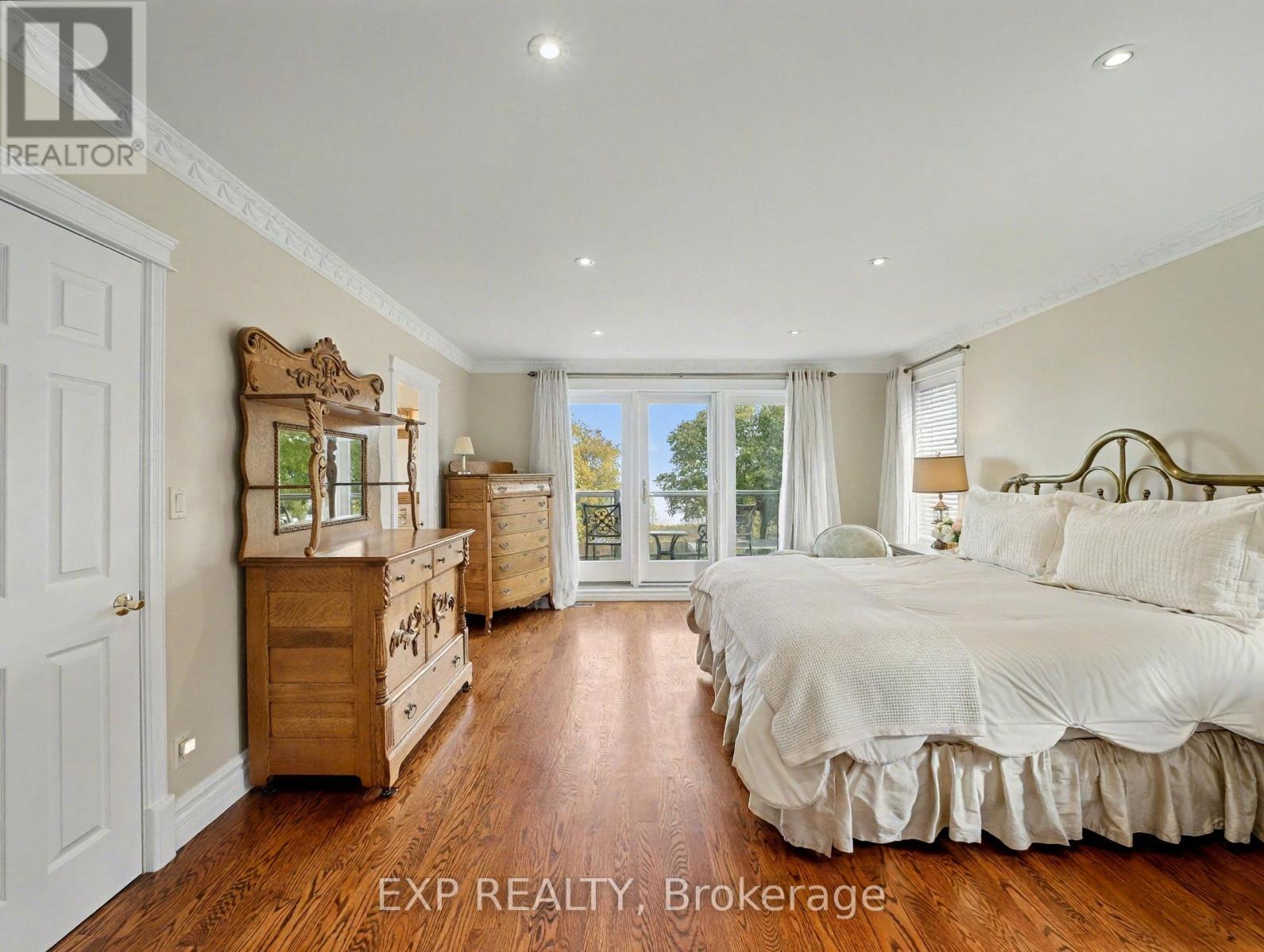 685 Beach Boulevard, Hamilton, Ontario  L8H 6Y5 - Photo 23 - X12540210