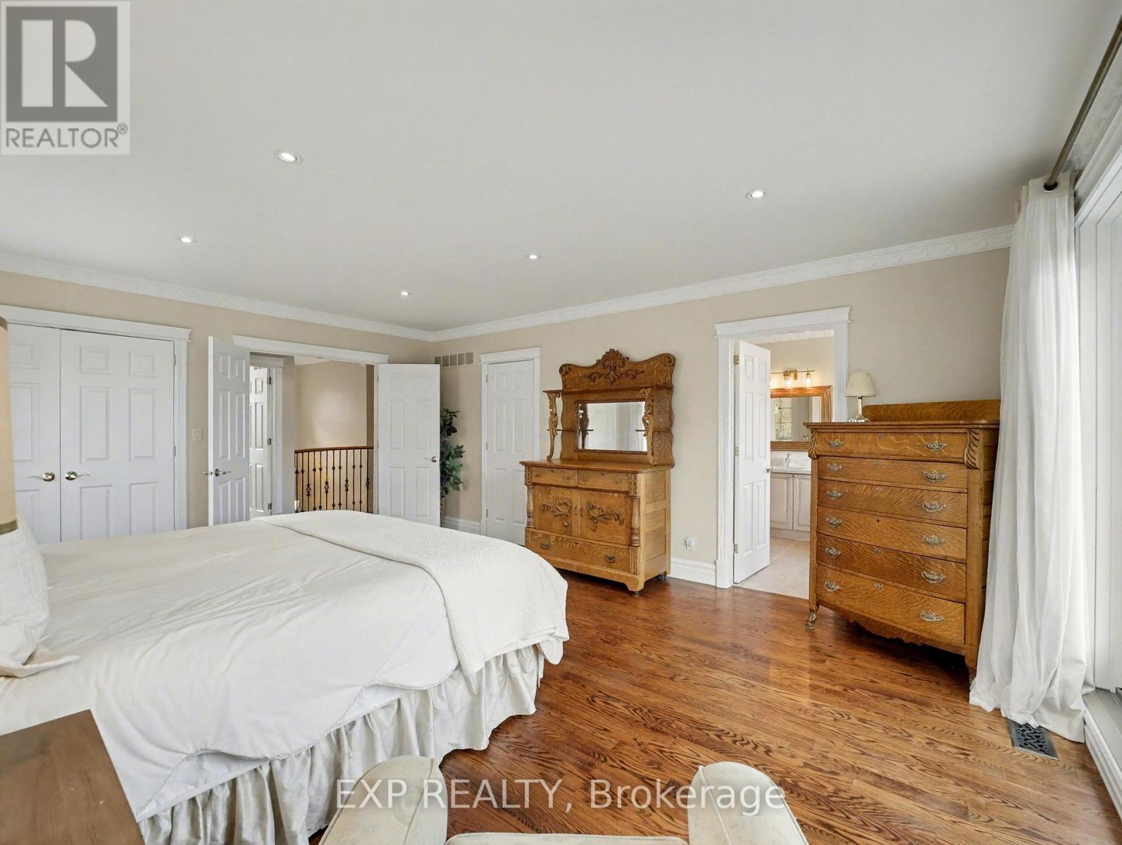 685 Beach Boulevard, Hamilton, Ontario  L8H 6Y5 - Photo 26 - X12540210