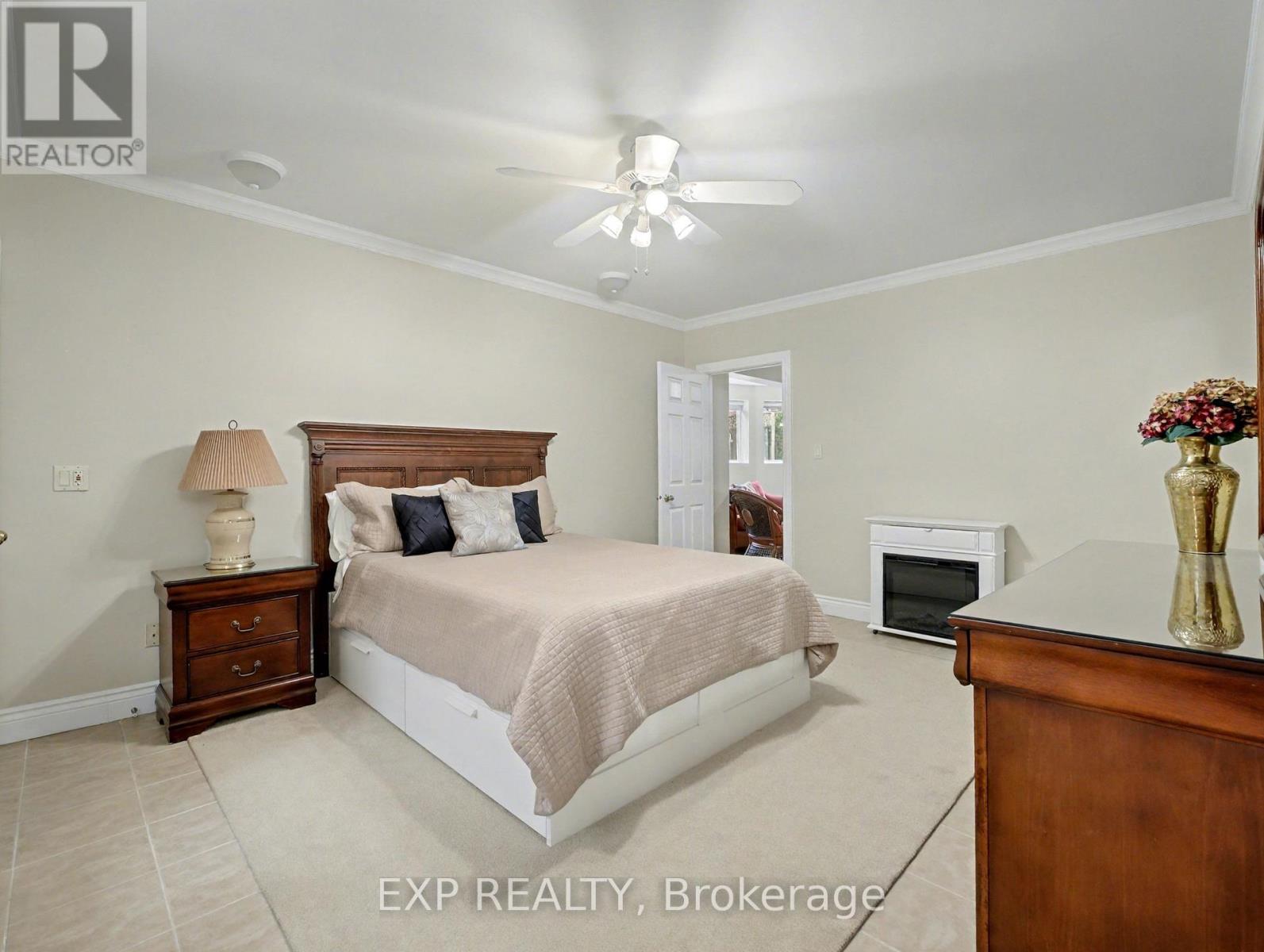 685 Beach Boulevard, Hamilton, Ontario  L8H 6Y5 - Photo 35 - X12540210