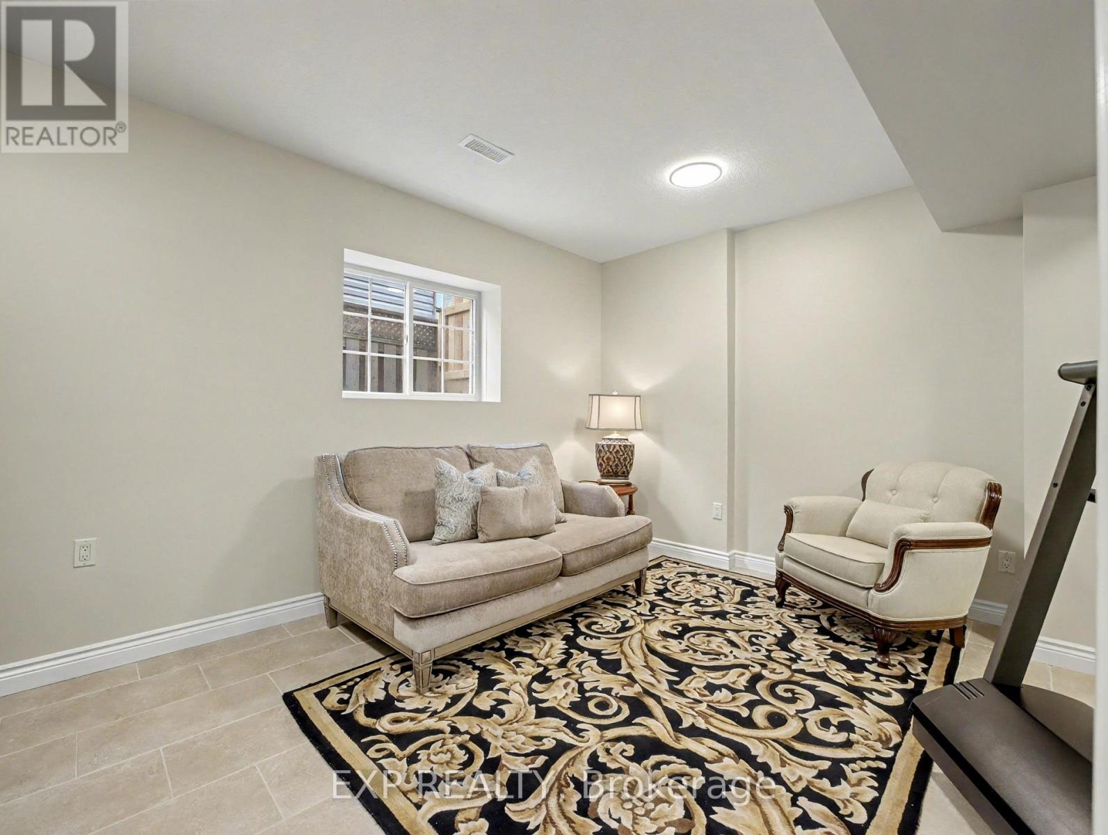 685 Beach Boulevard, Hamilton, Ontario  L8H 6Y5 - Photo 36 - X12540210