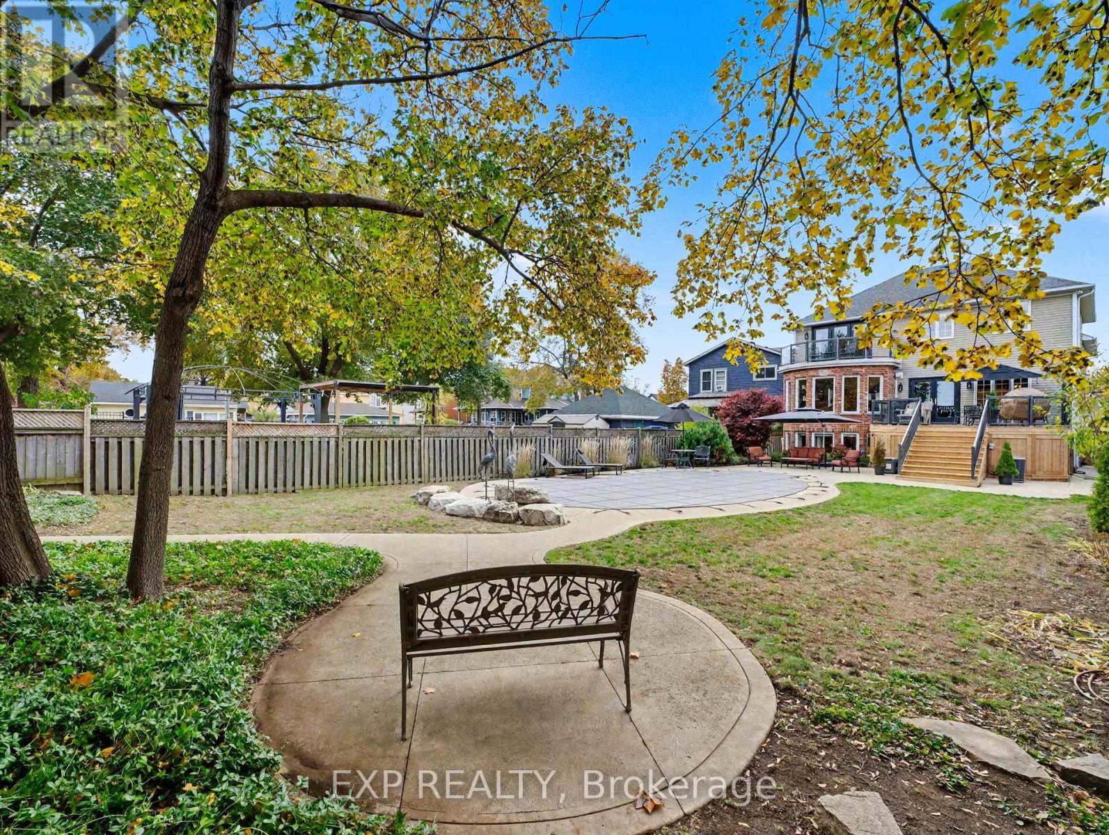 685 Beach Boulevard, Hamilton, Ontario  L8H 6Y5 - Photo 38 - X12540210