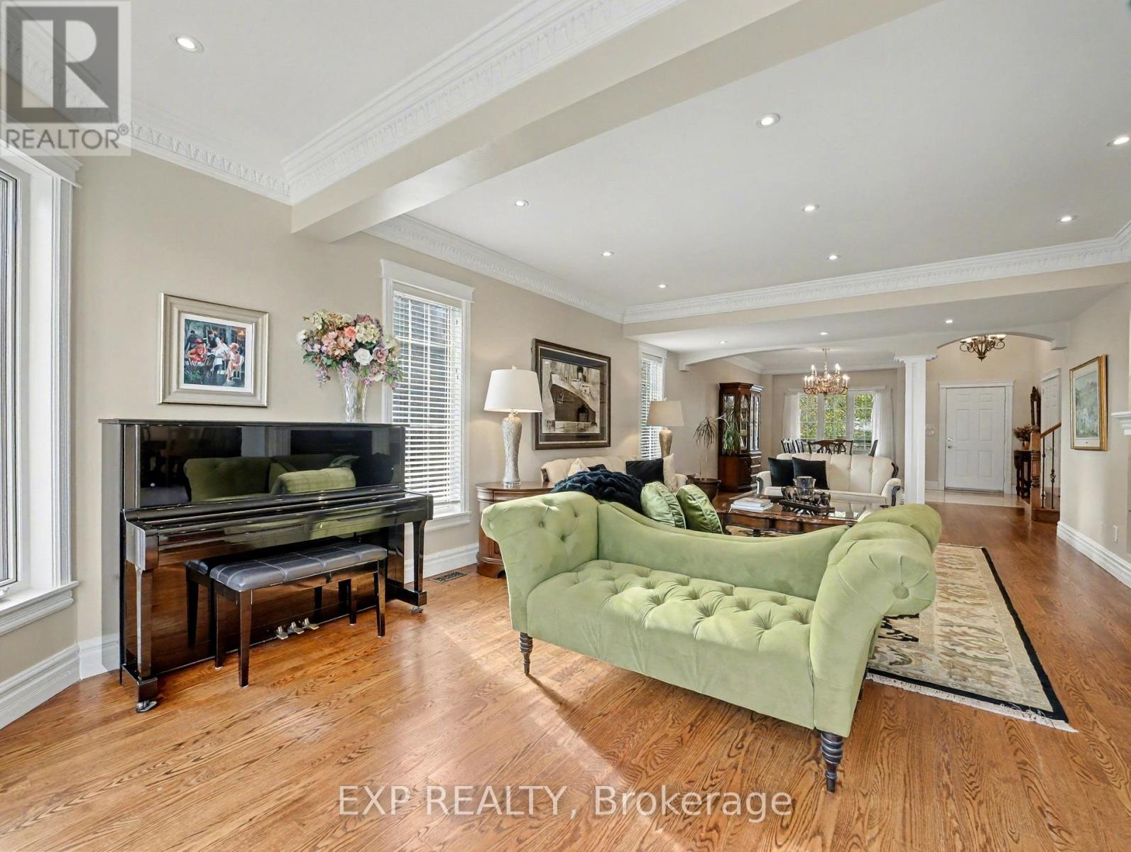 685 Beach Boulevard, Hamilton, Ontario  L8H 6Y5 - Photo 5 - X12540210