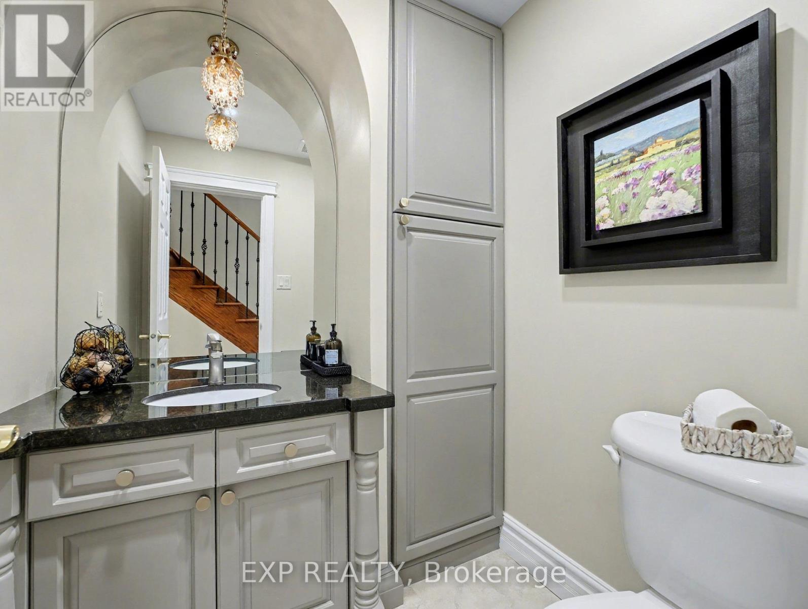 685 Beach Boulevard, Hamilton, Ontario  L8H 6Y5 - Photo 9 - X12540210