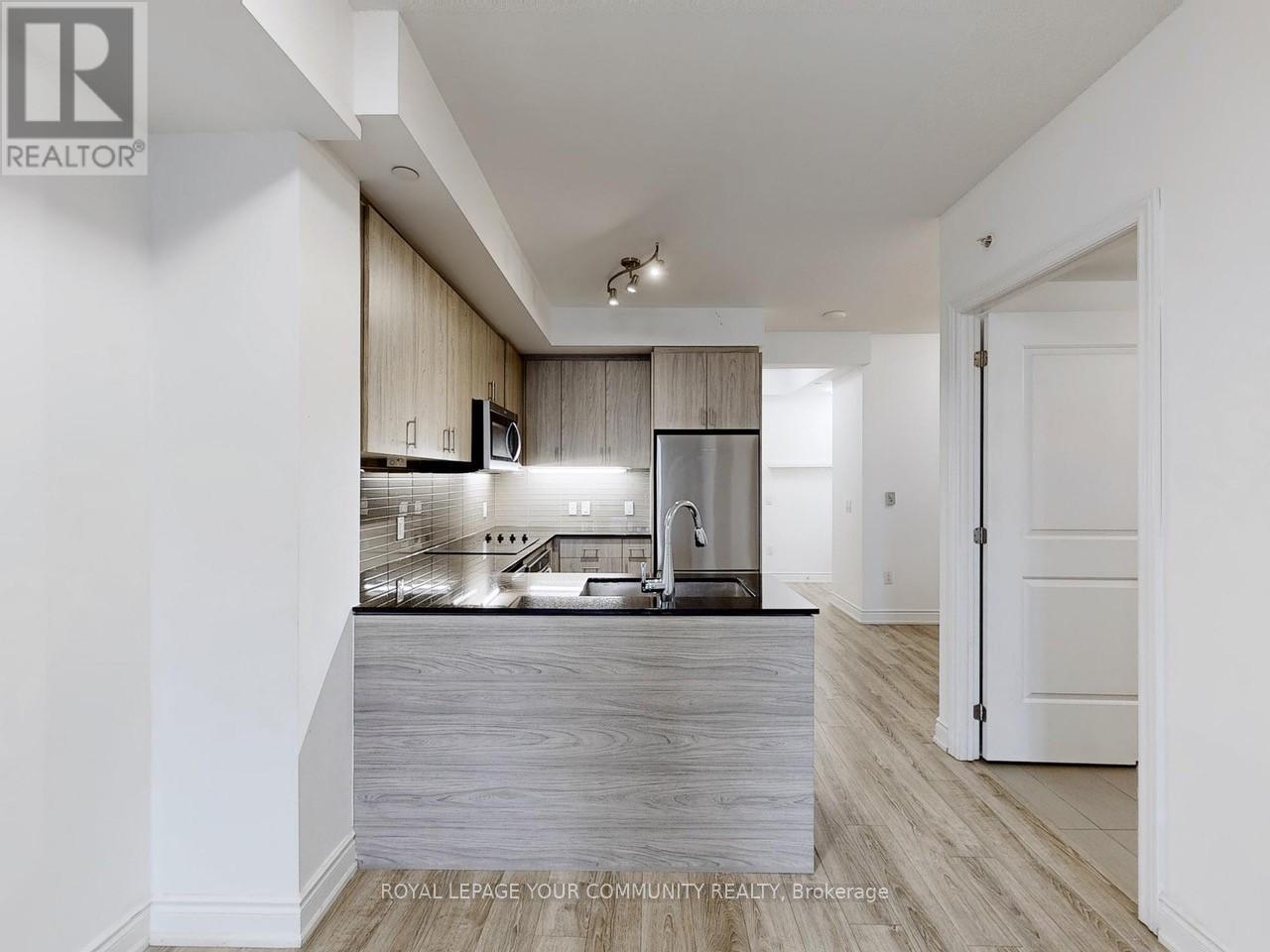 301 - 9618 Yonge Street, Richmond Hill, Ontario  L4C 0X5 - Photo 11 - N12540118