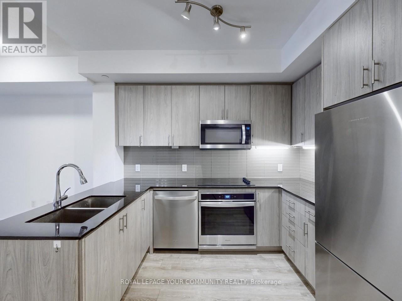 301 - 9618 Yonge Street, Richmond Hill, Ontario  L4C 0X5 - Photo 14 - N12540118