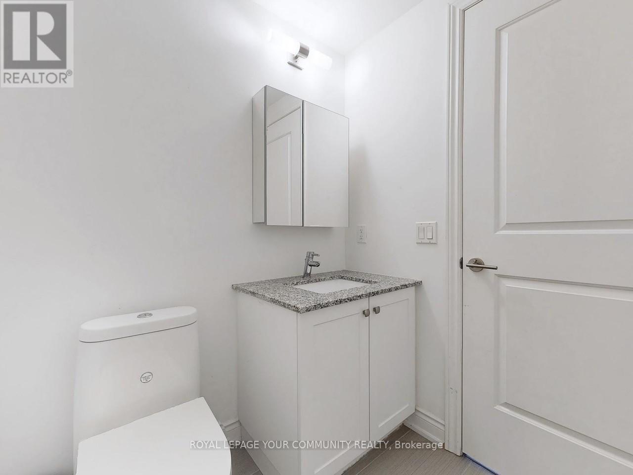 301 - 9618 Yonge Street, Richmond Hill, Ontario  L4C 0X5 - Photo 27 - N12540118