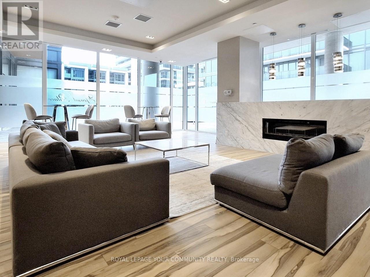 301 - 9618 Yonge Street, Richmond Hill, Ontario  L4C 0X5 - Photo 34 - N12540118