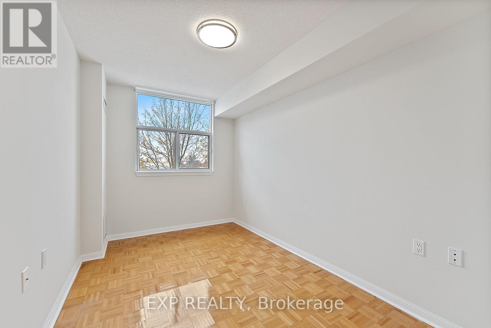 210 - 2506 Rutherford Road, Vaughan, Ontario  L4K 5N4 - Photo 20 - N12540134