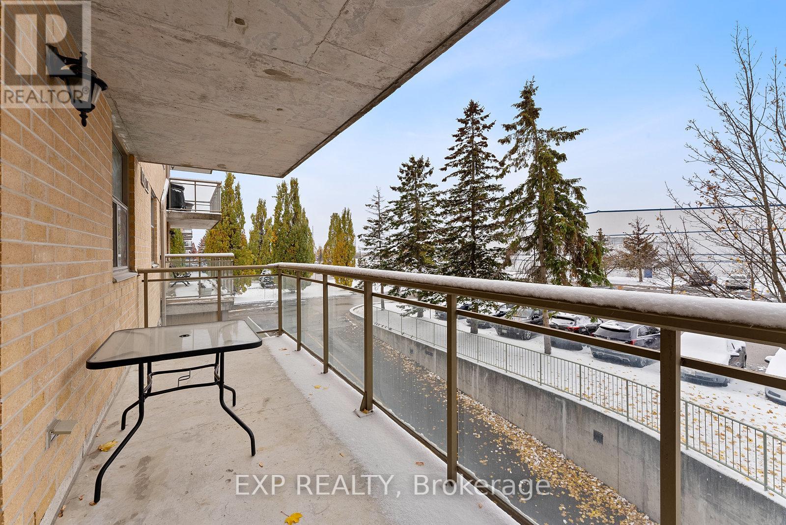 210 - 2506 Rutherford Road, Vaughan, Ontario  L4K 5N4 - Photo 28 - N12540134