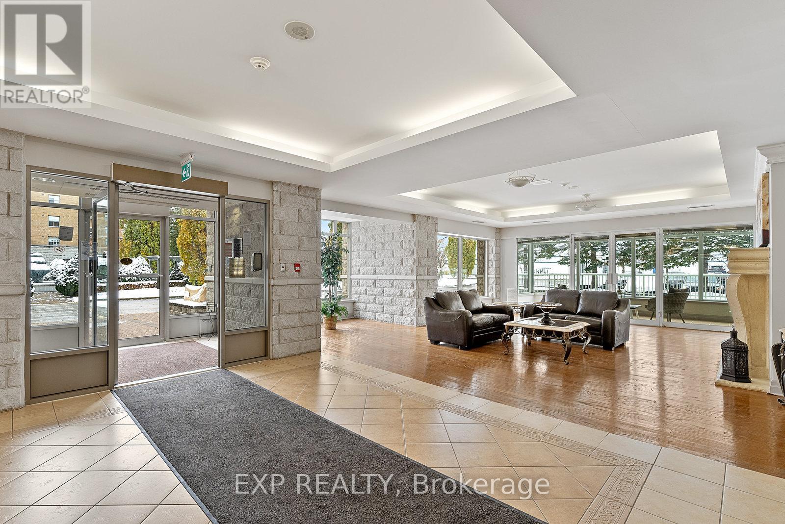 210 - 2506 Rutherford Road, Vaughan, Ontario  L4K 5N4 - Photo 33 - N12540134